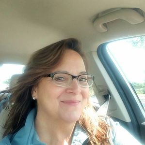 Meet your Posher, Lori